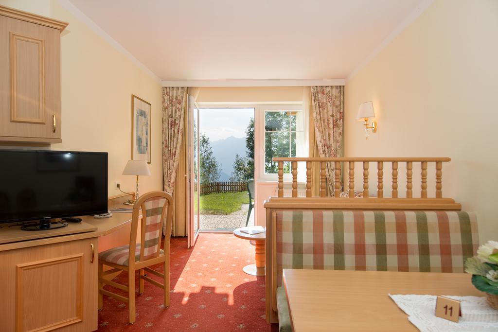 Residence Rossboden Mit Hallenbad Verano Bagian luar foto